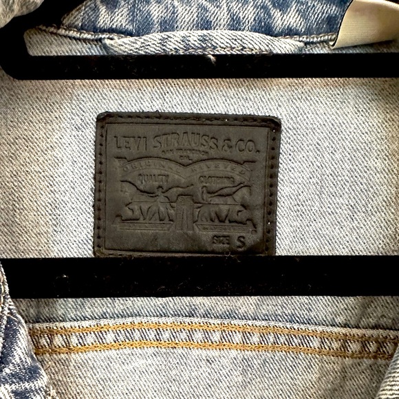 NEW Levi oversized denim jacket - Picture 7 of 11